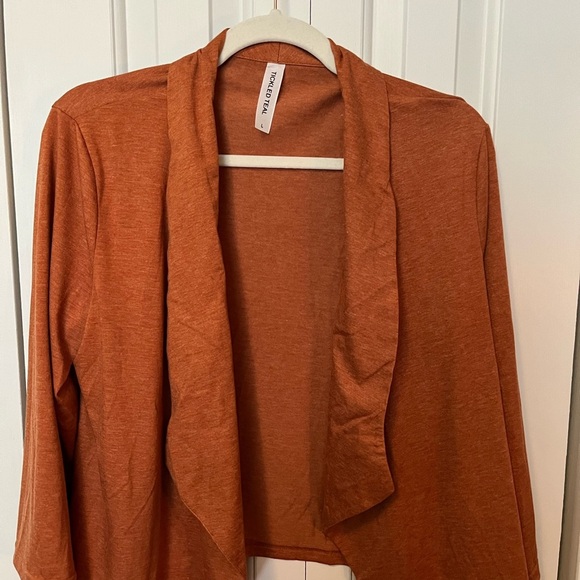 Tickled teal Sweaters - Tickled Teal spring cardigan. Cotton flowy front, color sunrise. Size L.